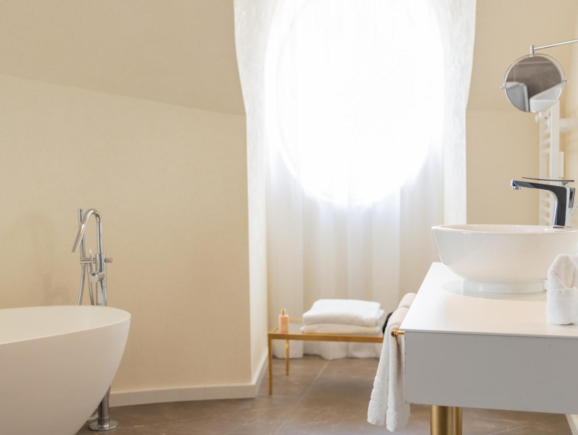 One-Bedroom Suite access to Spa,1658118429:JPEG